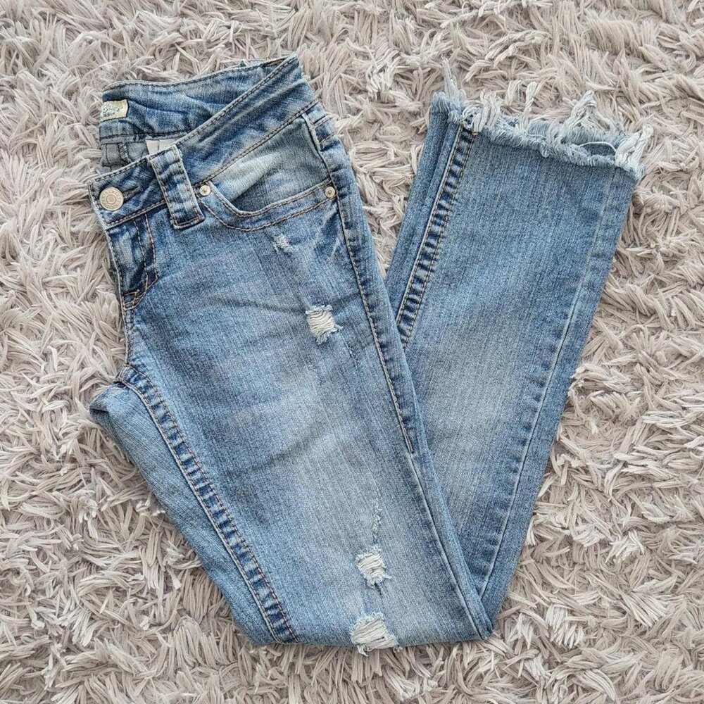 Distressed Frayed Jean